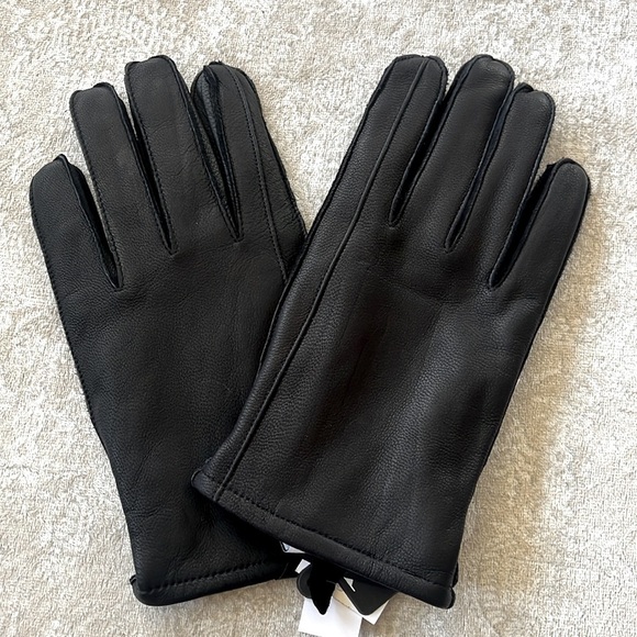 Brand New Calvin Klein Full Grain Goat Leather Tech Gloves Touchscreen Black - Picture 13 of 14